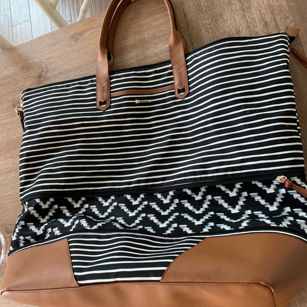 Stella & Dot Getaway Bag